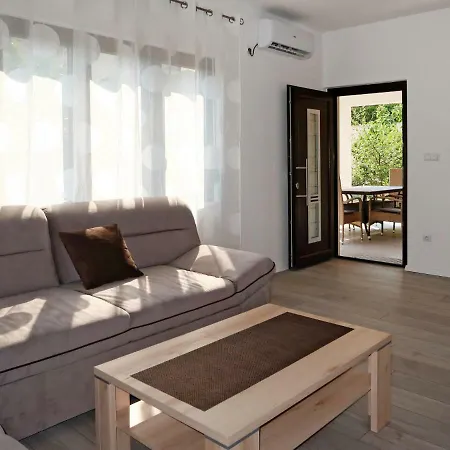 Haus Mate 100s شقة *